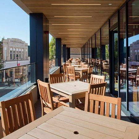 Premier Inn Staines Upon Thames Eksteriør billede